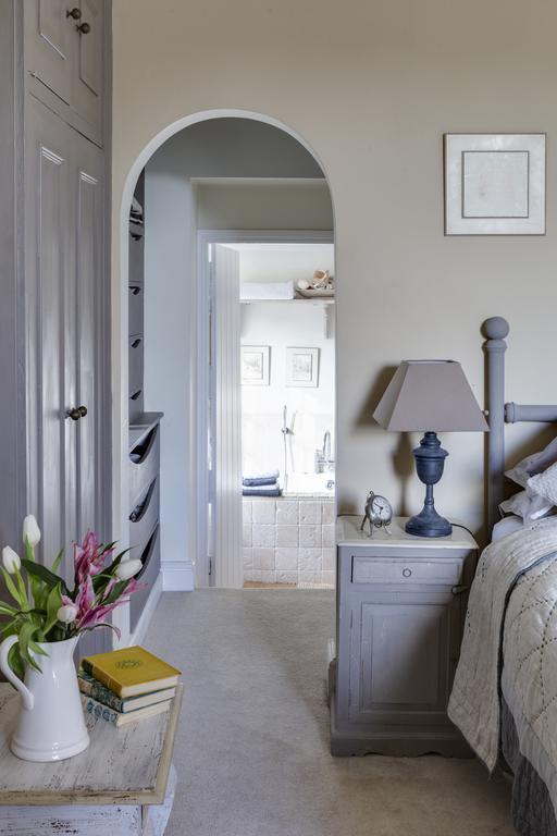 Roundhill Farmhouse Kelston Room photo